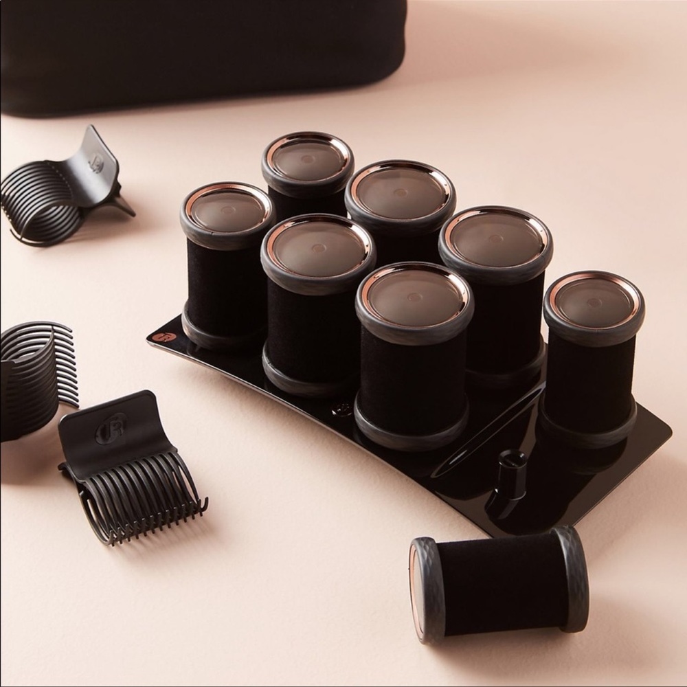 COPY - T3 volumizing hot rollers only used twice